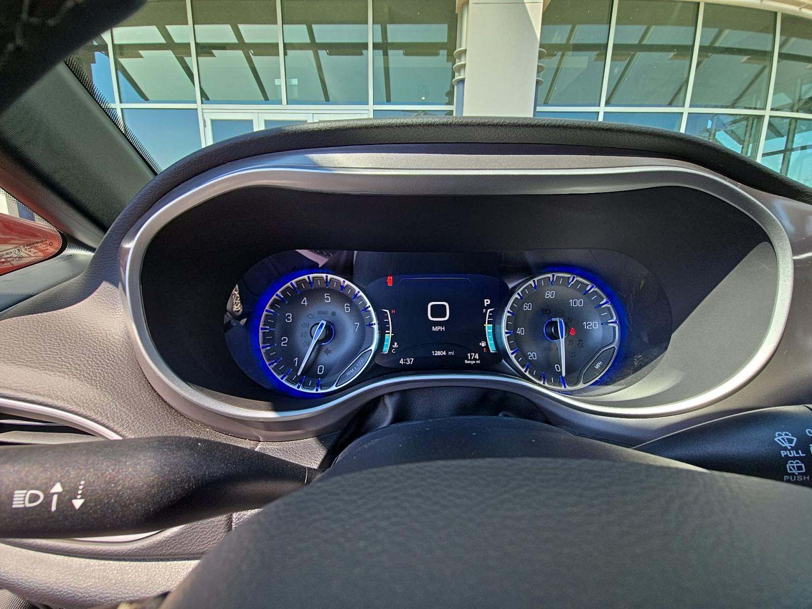 2025 Chrysler Pacifica Select FWD