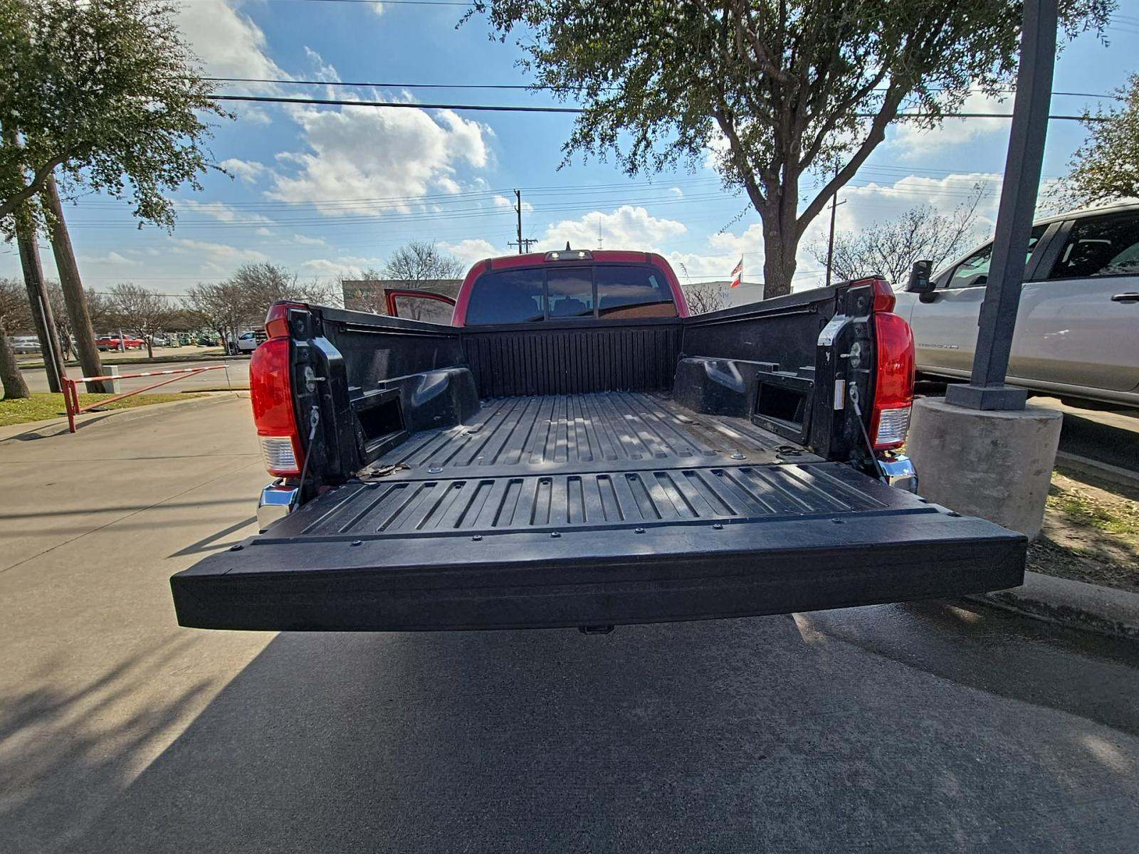 2016 Toyota Tacoma SR5 AWD