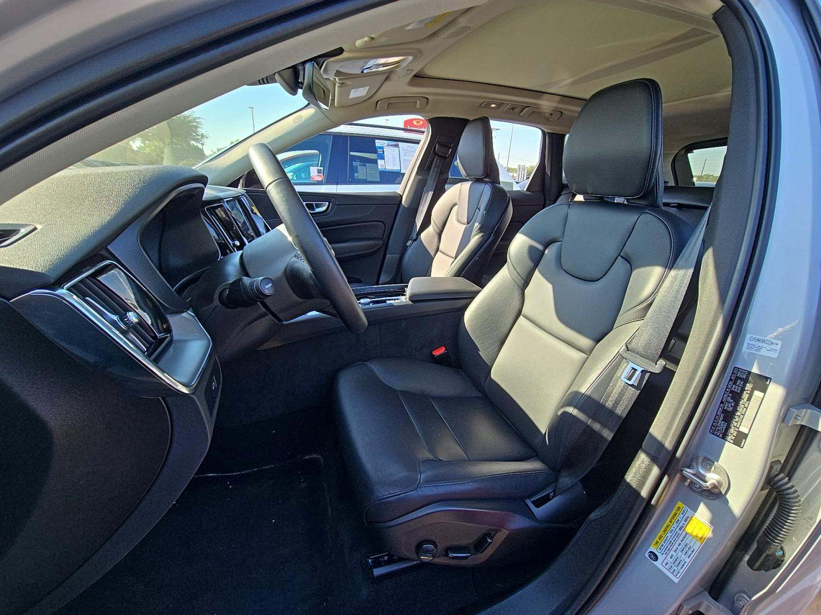 2024 Volvo XC60 B5 Core AWD