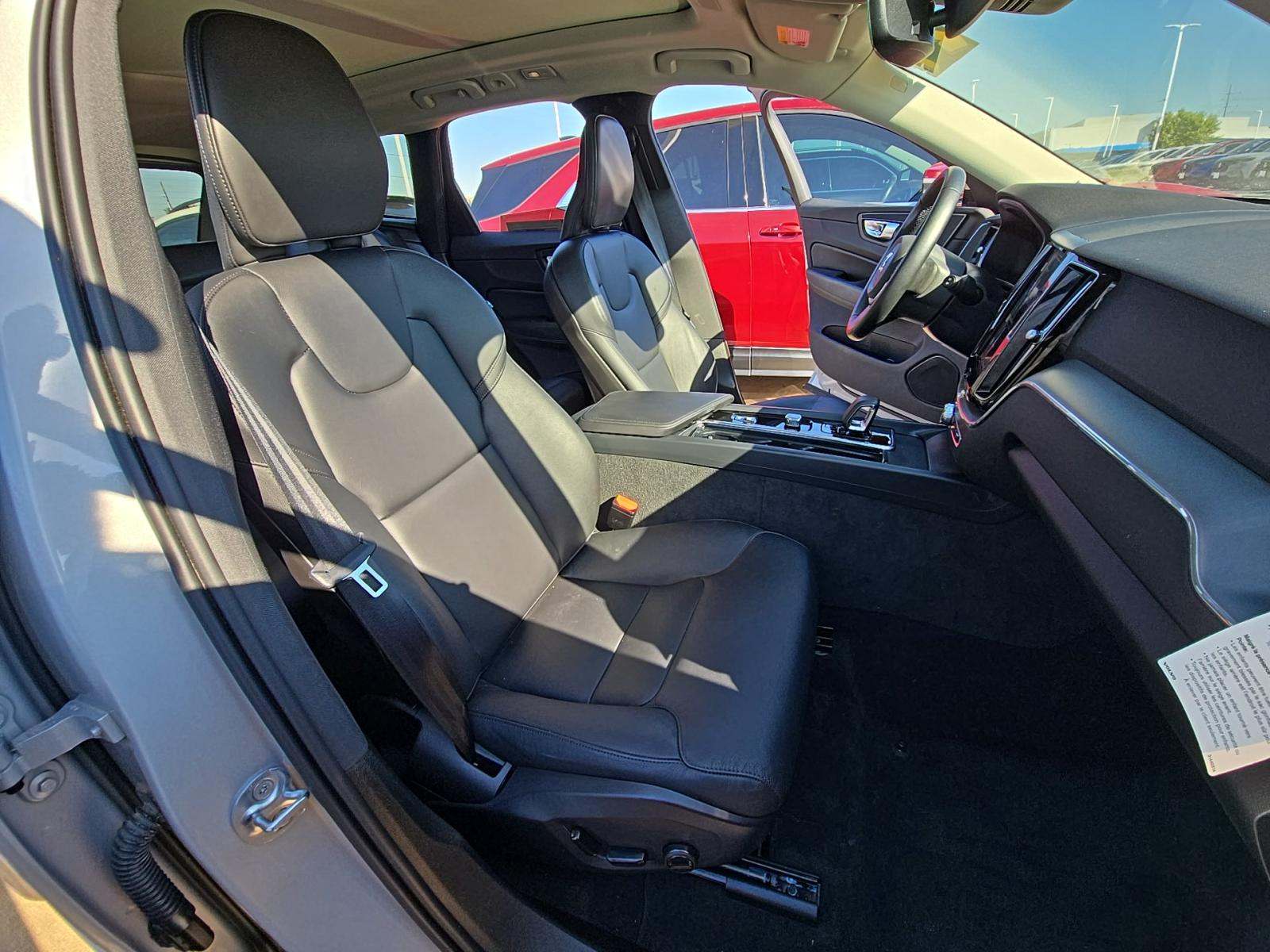 2024 Volvo XC60 B5 Core AWD