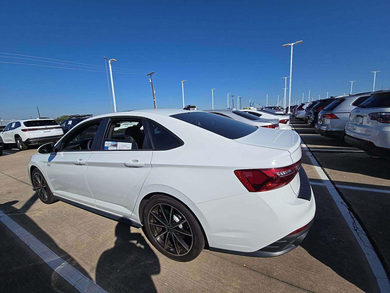 2025 Volkswagen Jetta 2.0T GLI Autobahn FWD