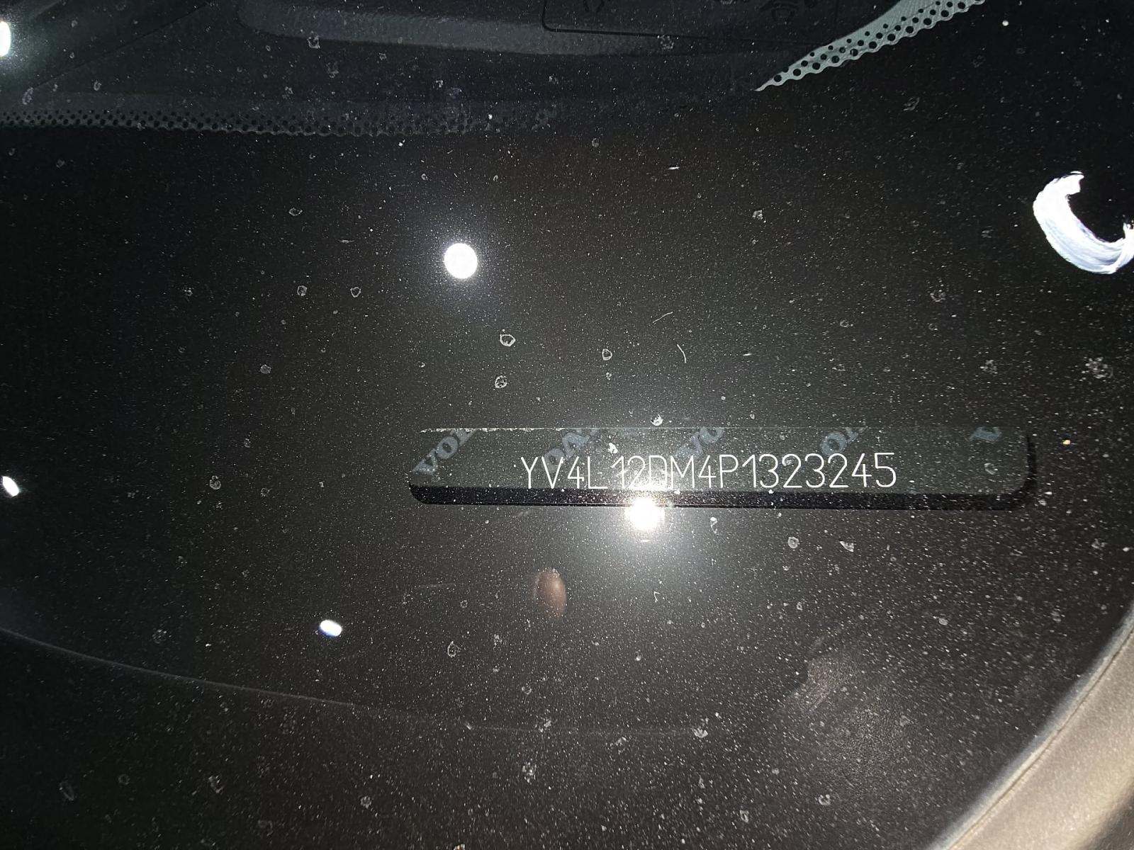 2023 Volvo XC60 B5 Ultimate FWD