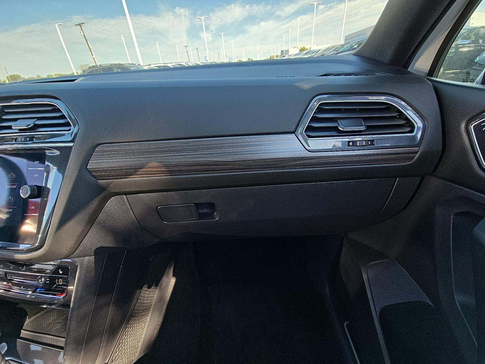 2022 Volkswagen Tiguan 2.0T SEL R-Line AWD