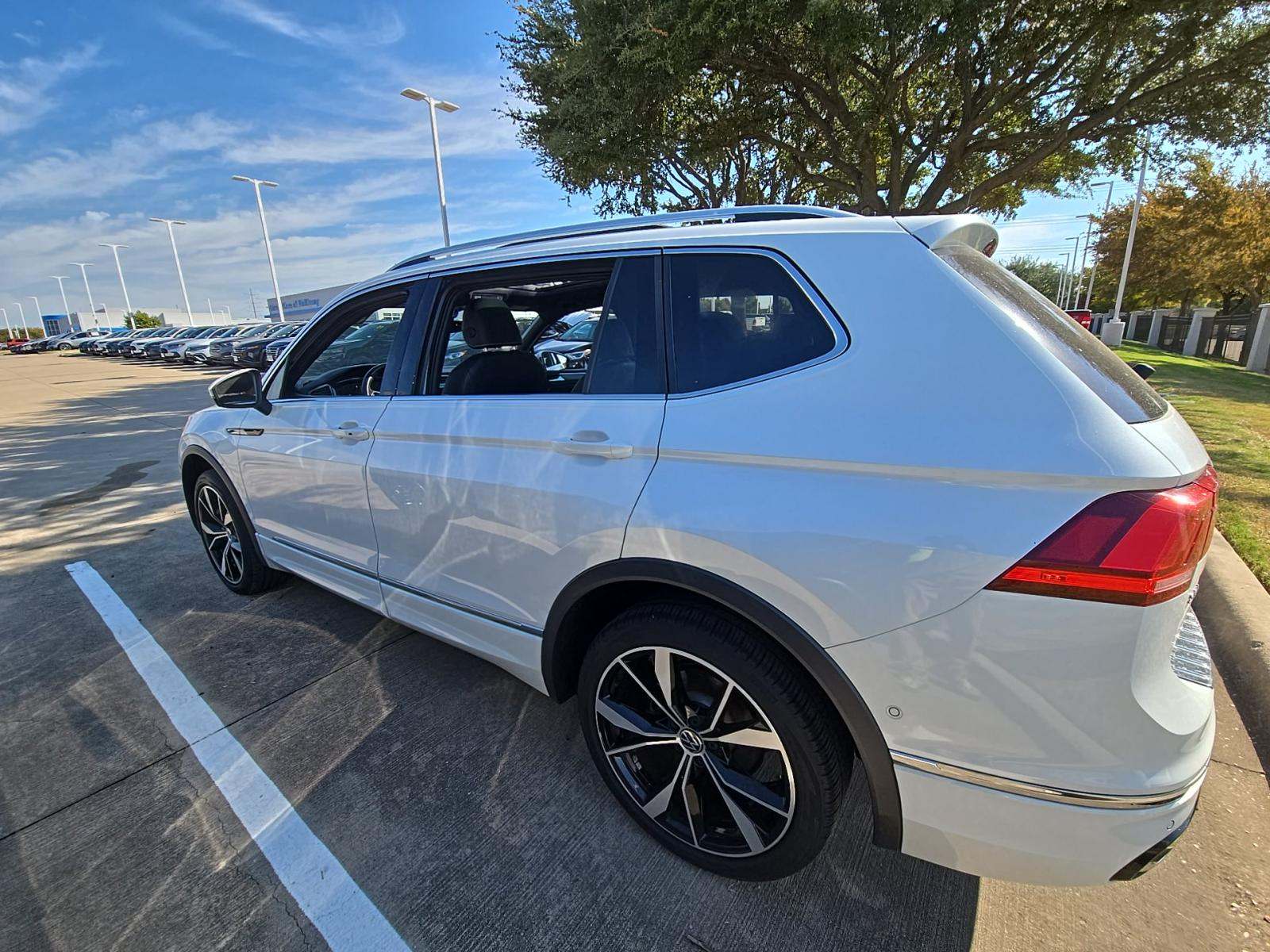 2022 Volkswagen Tiguan 2.0T SEL R-Line AWD