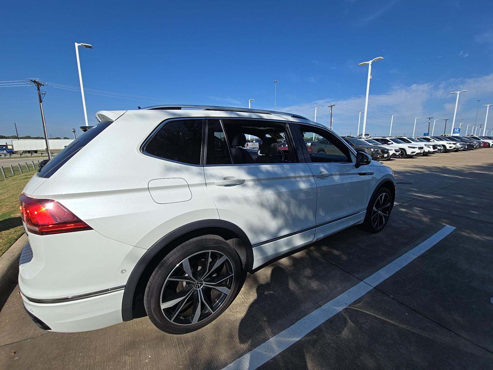 2022 Volkswagen Tiguan 2.0T SEL R-Line AWD