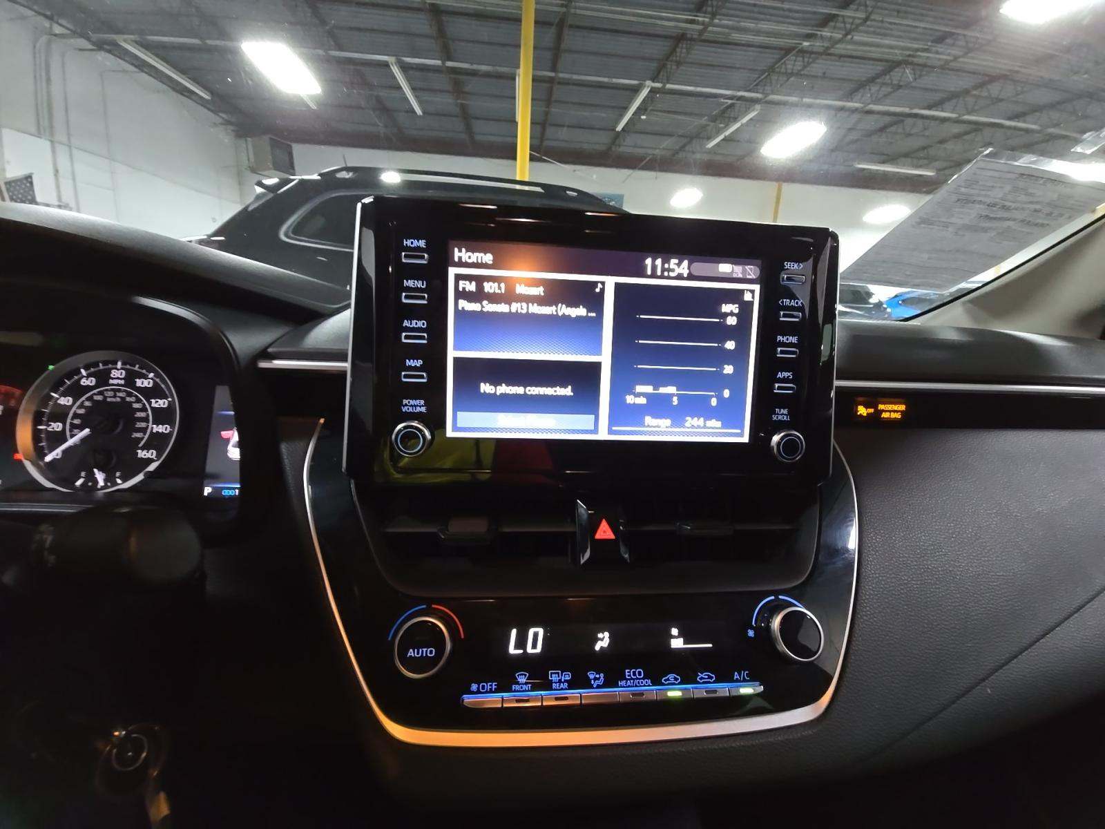 2020 Toyota Corolla LE FWD