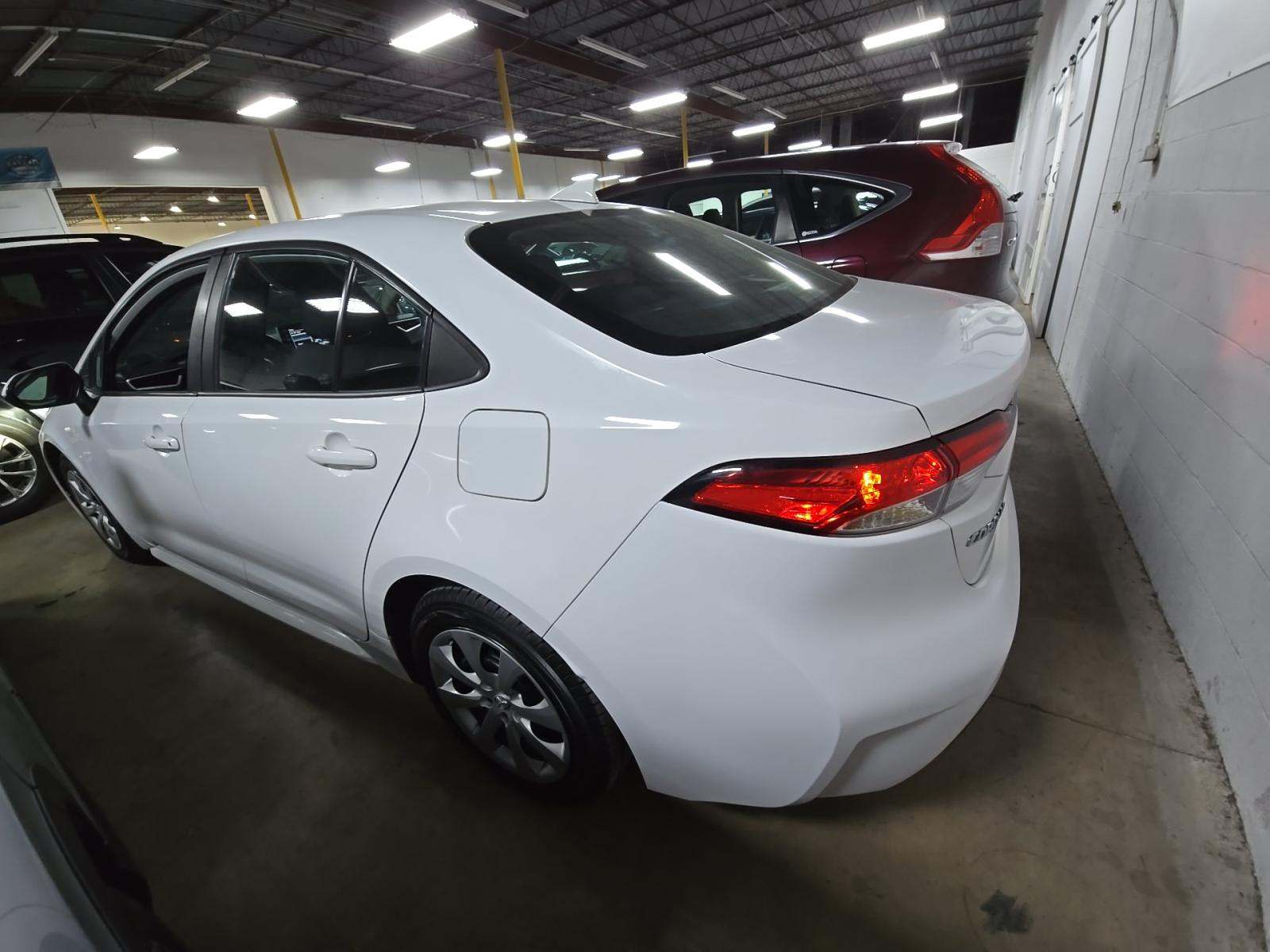 2020 Toyota Corolla LE FWD