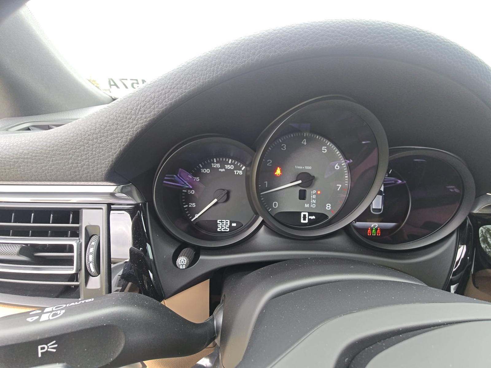 2025 Porsche Macan S AWD