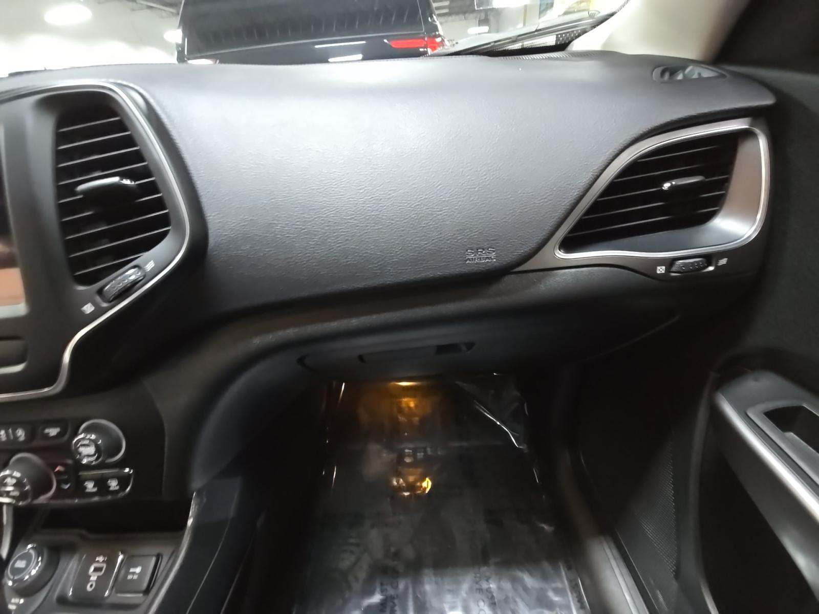 2022 Jeep Cherokee Latitude Lux AWD