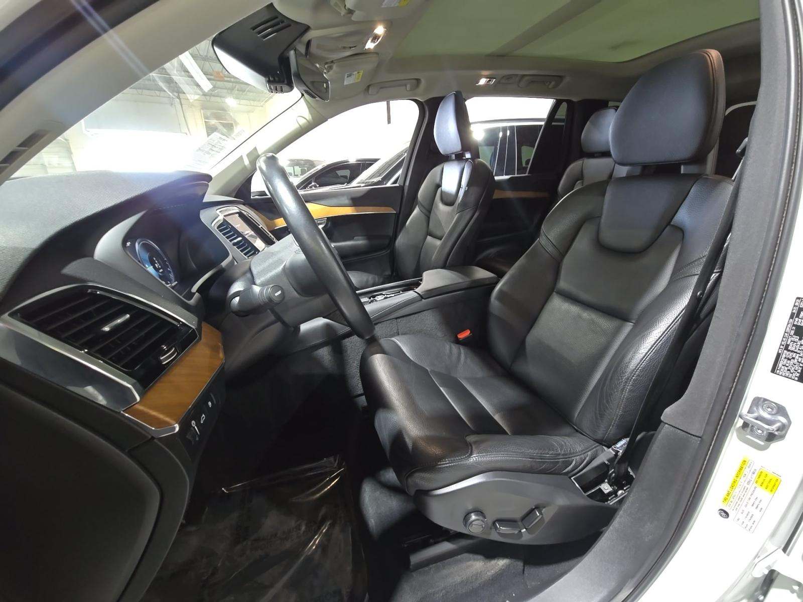 2021 Volvo XC90 Recharge T8 Inscription Expression AWD