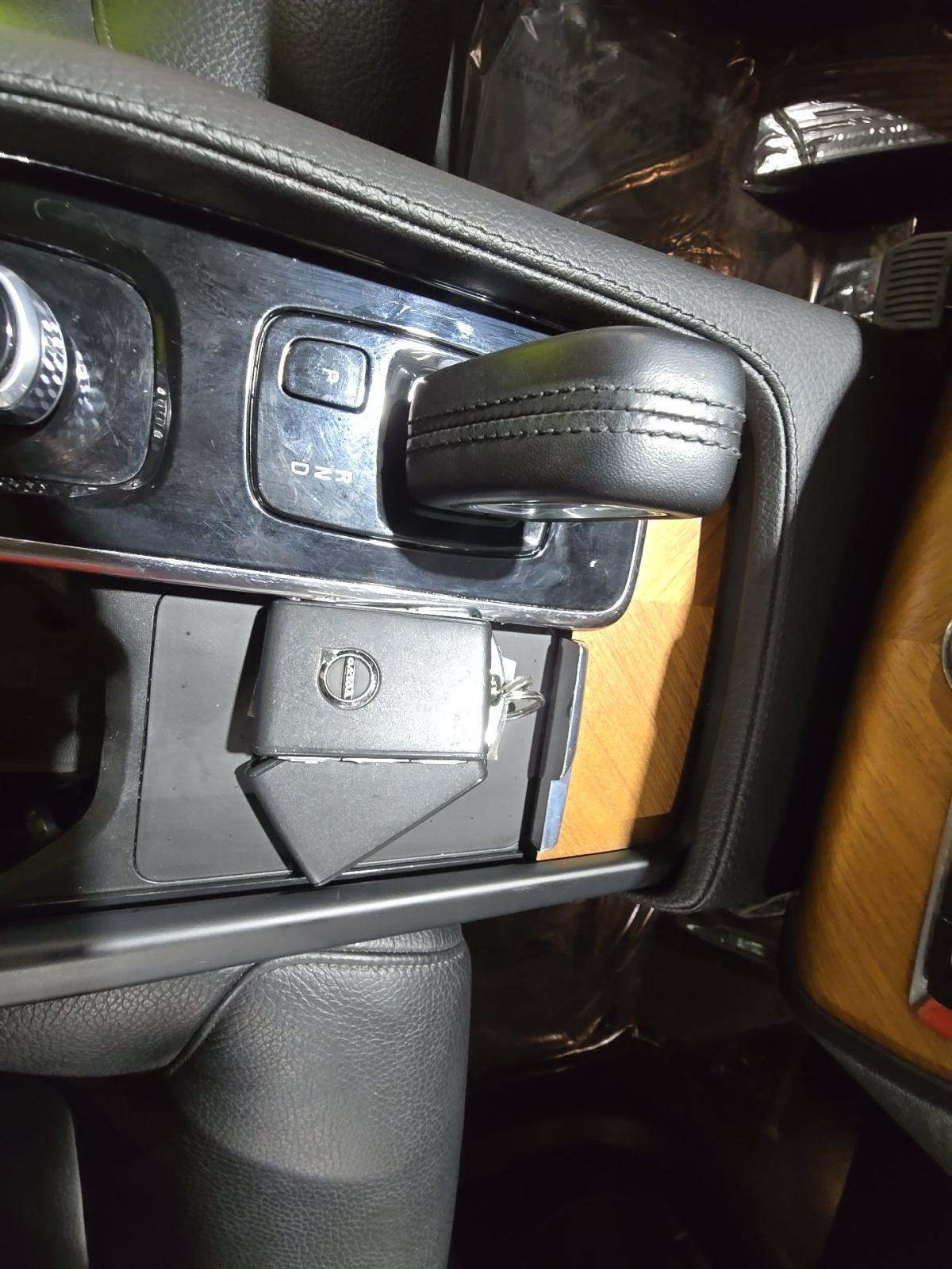 2021 Volvo XC90 Recharge T8 Inscription Expression AWD