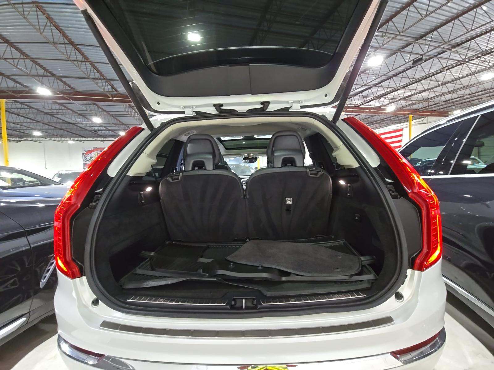 2021 Volvo XC90 Recharge T8 Inscription Expression AWD