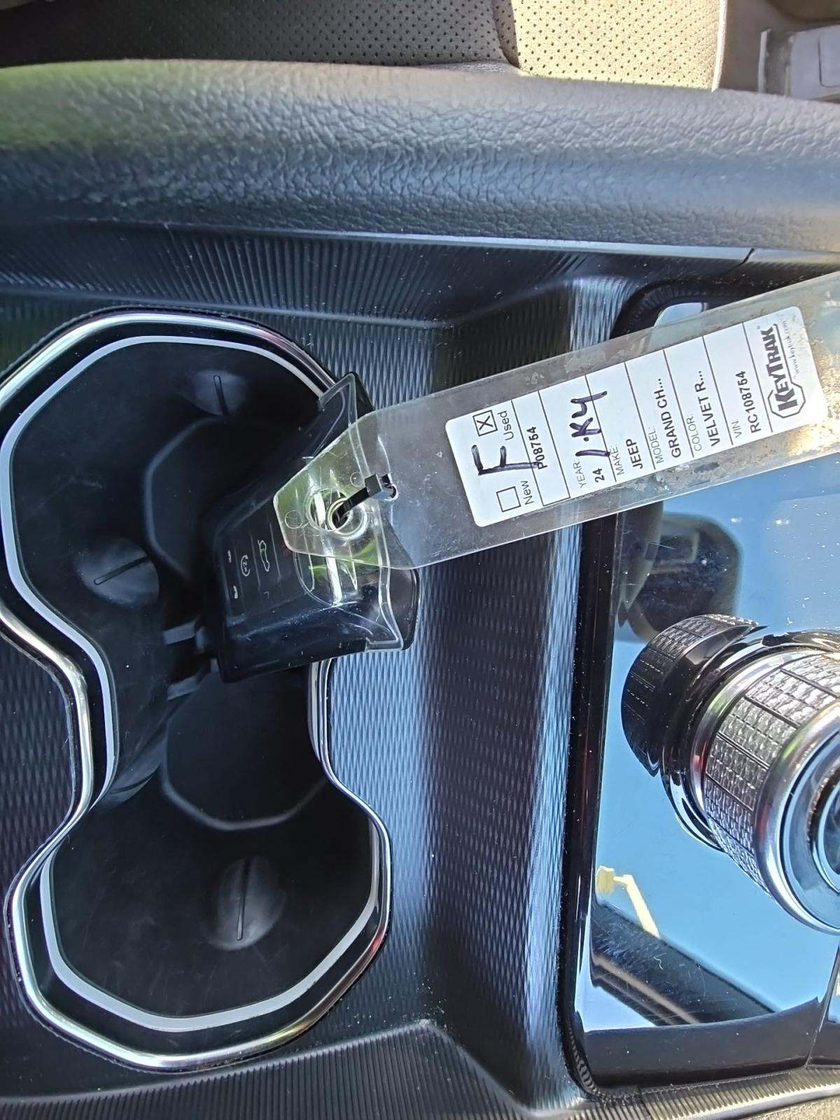 2024 Jeep Grand Cherokee Altitude AWD