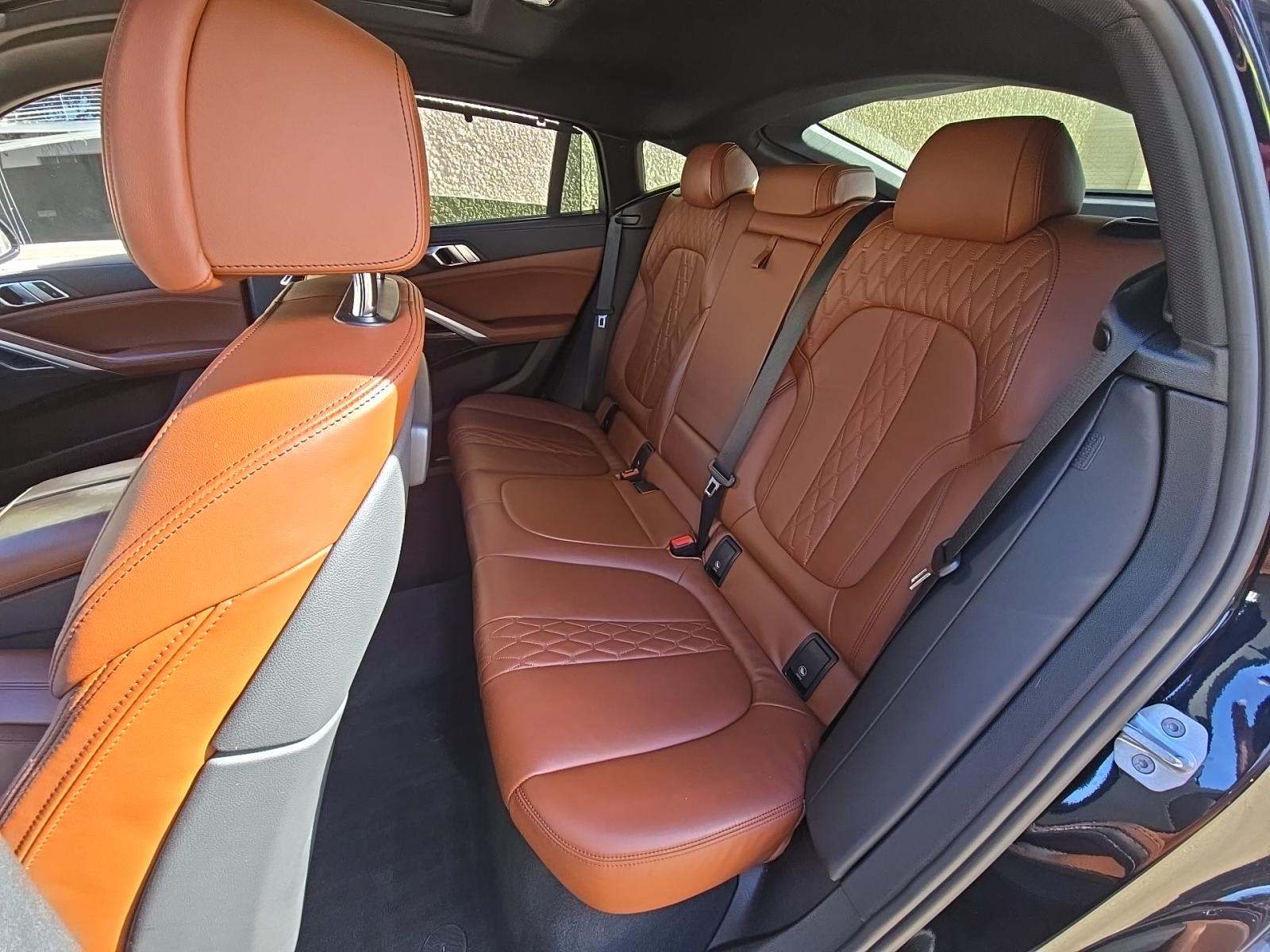 2022 BMW X6 xDrive40i AWD