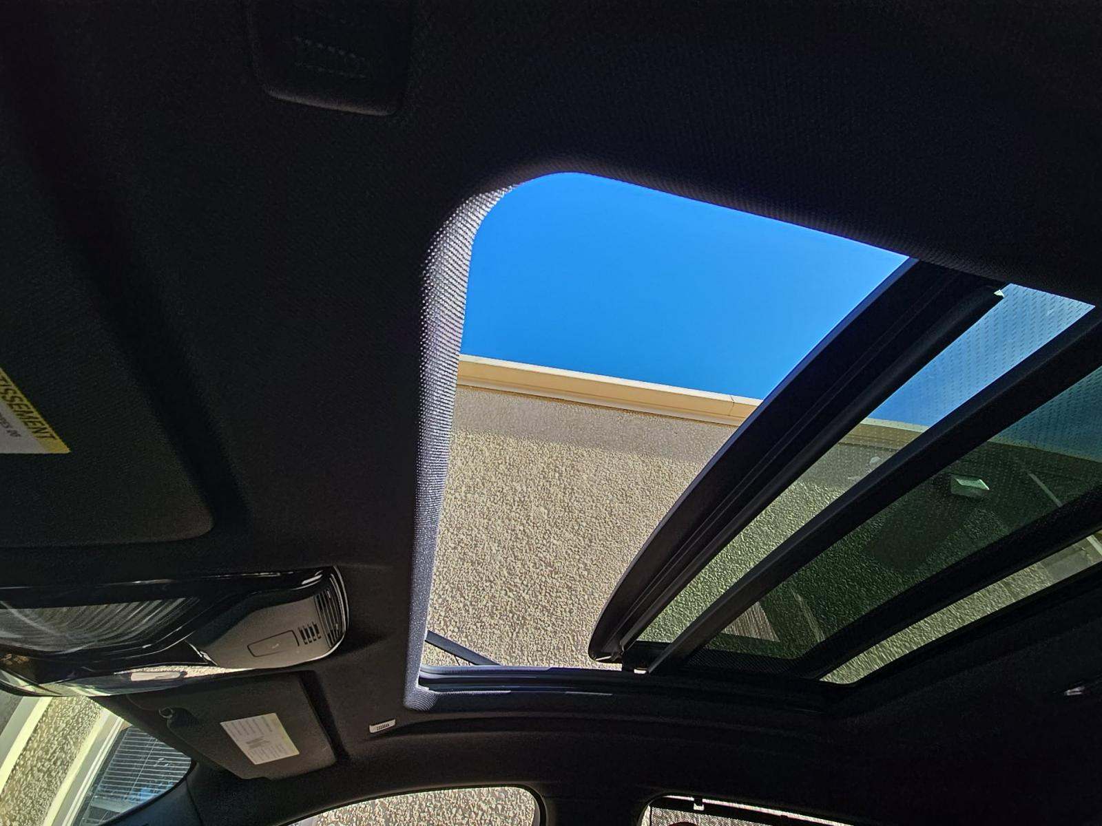 2022 BMW X6 xDrive40i AWD