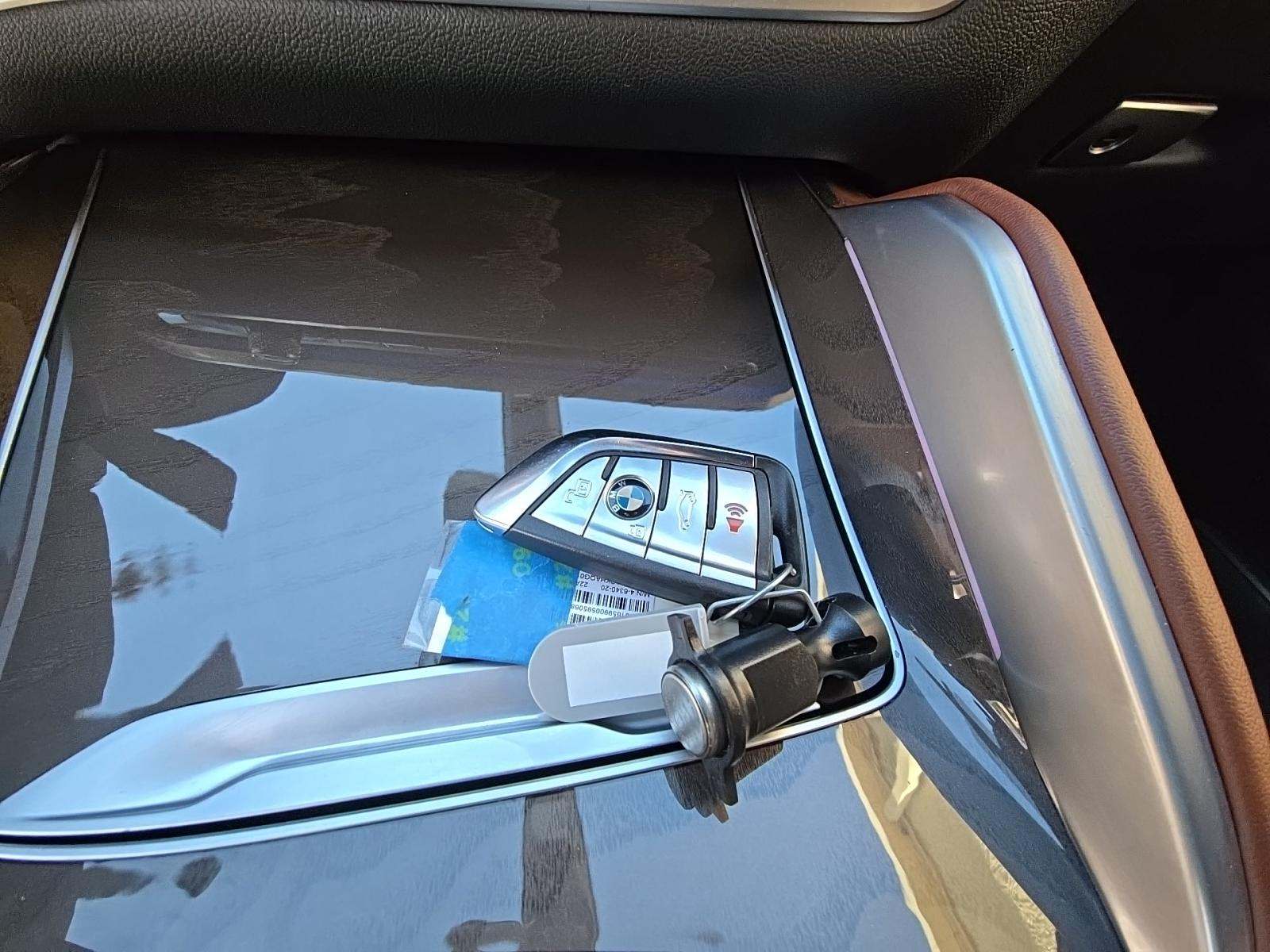 2022 BMW X6 xDrive40i AWD