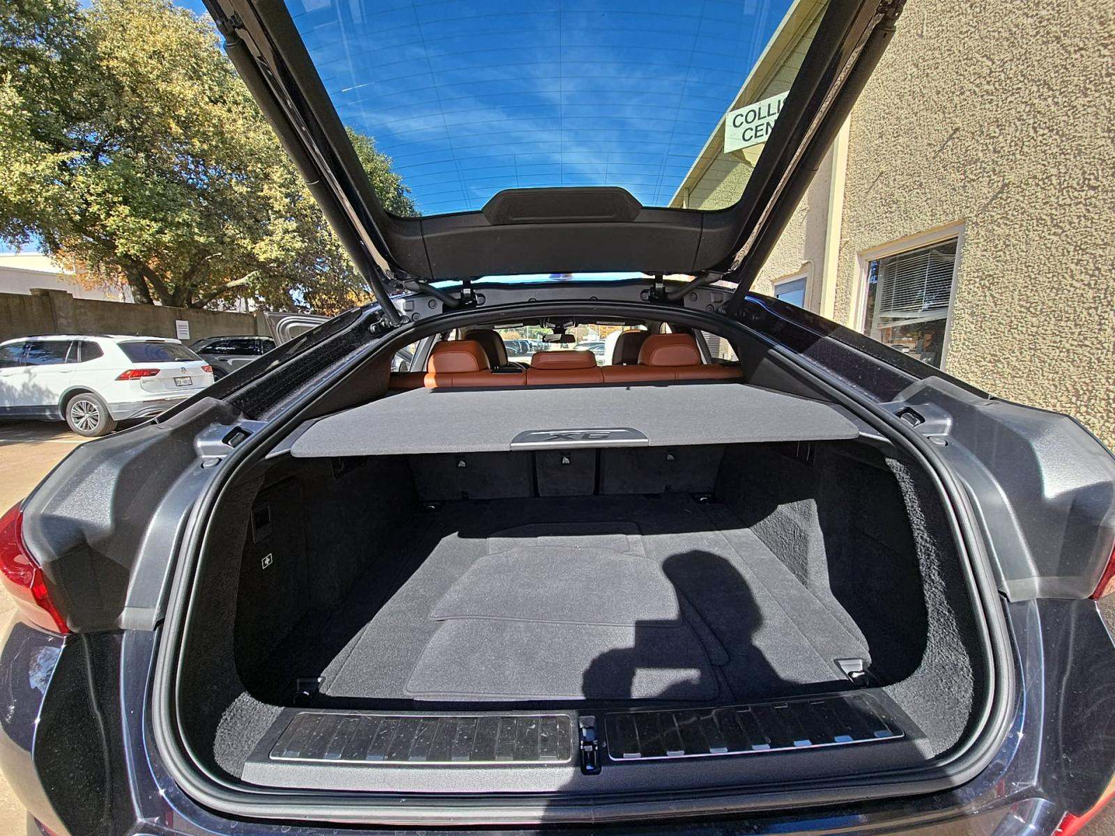 2022 BMW X6 xDrive40i AWD