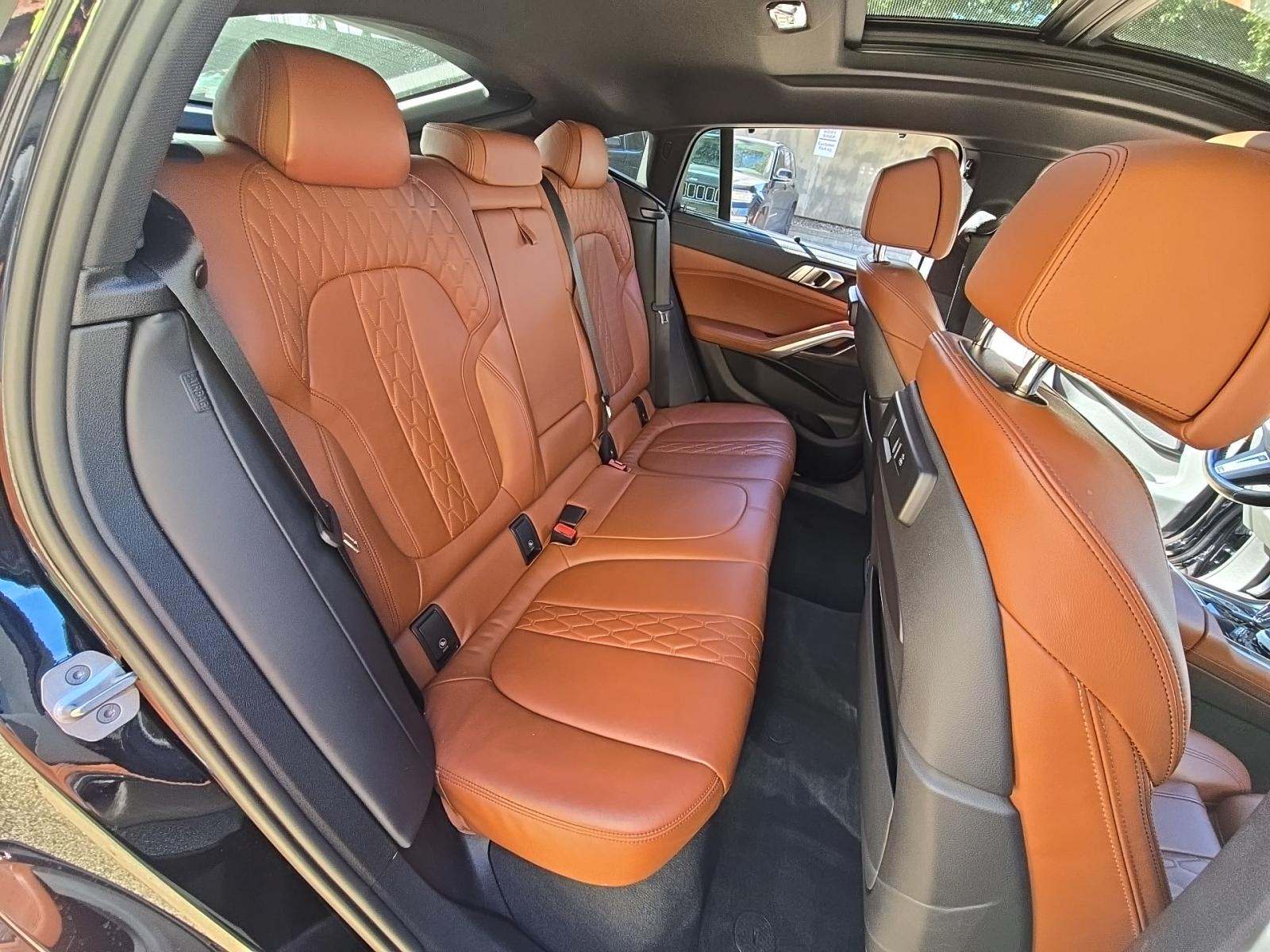 2022 BMW X6 xDrive40i AWD