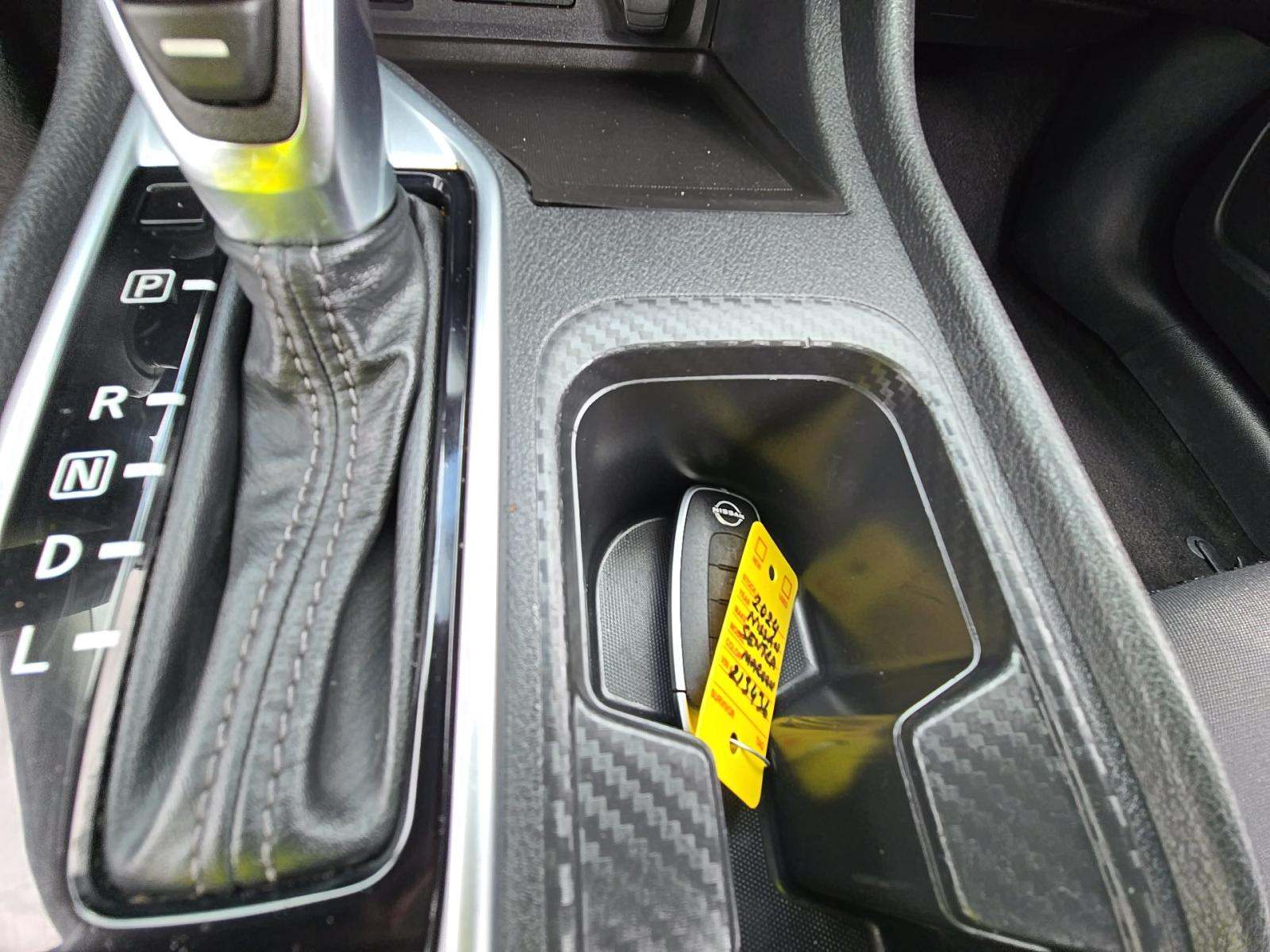 NISSAN SENTRA - 8