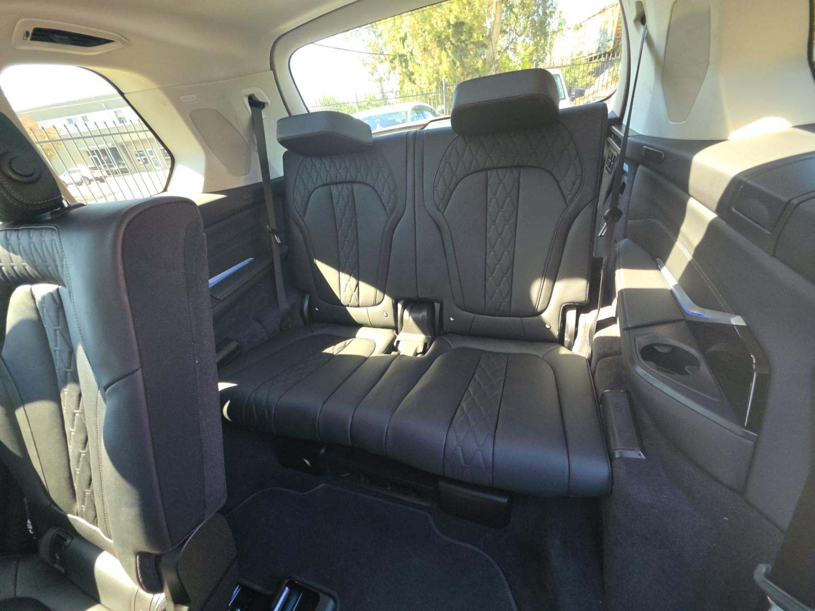 2026 BMW X7 xDrive40i AWD