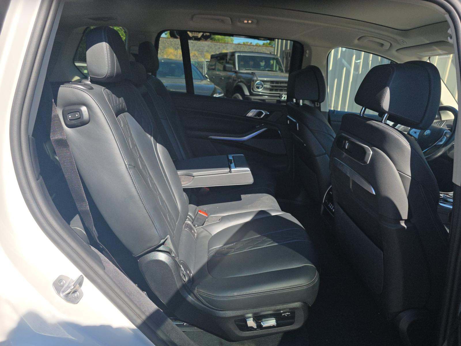 2026 BMW X7 xDrive40i AWD