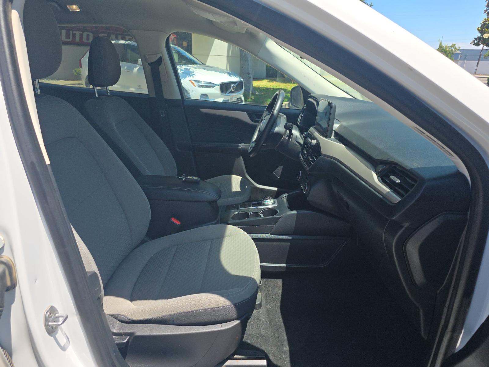 2022 Ford Escape SE FWD
