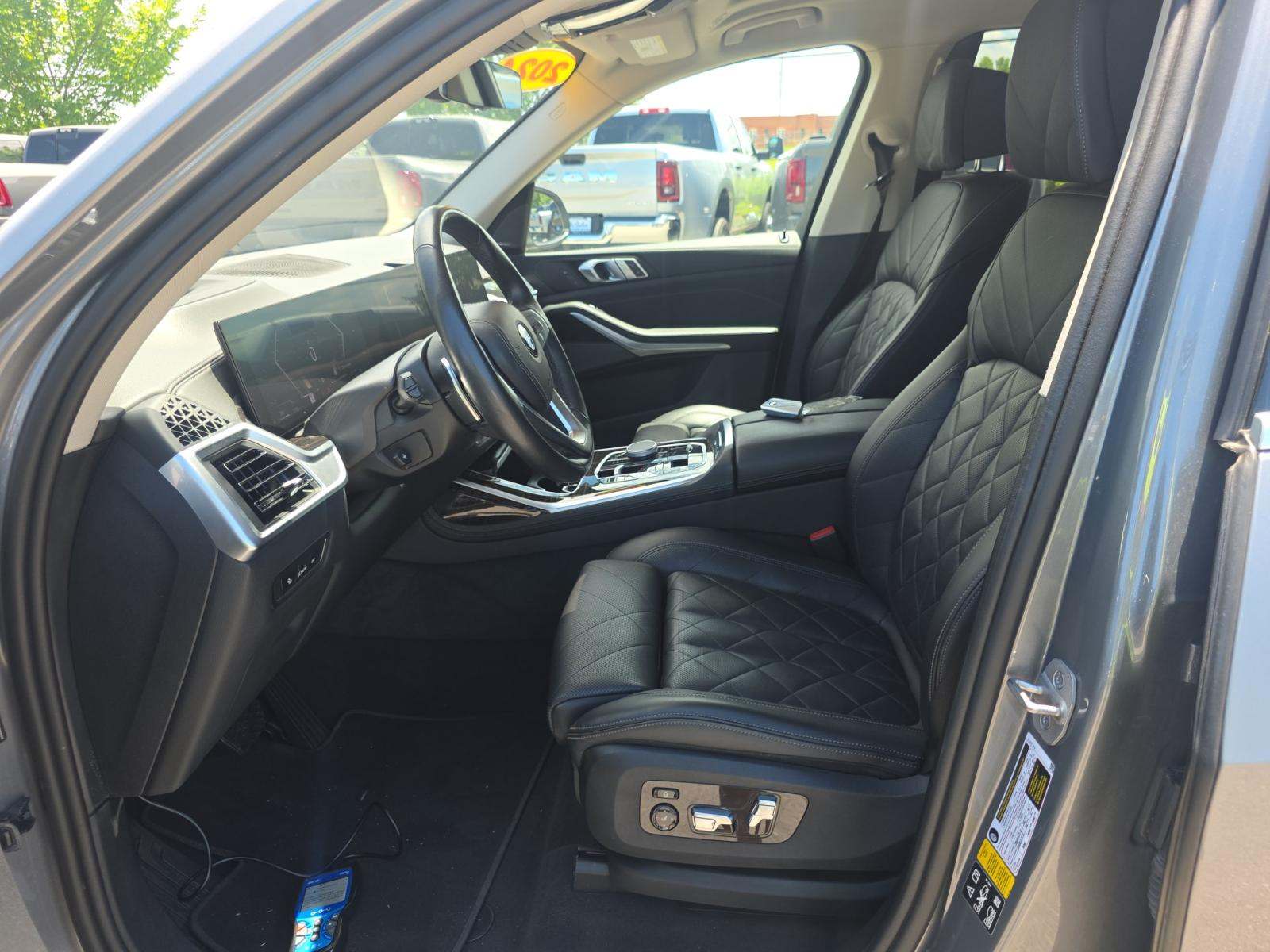2024 BMW X7 xDrive40i AWD