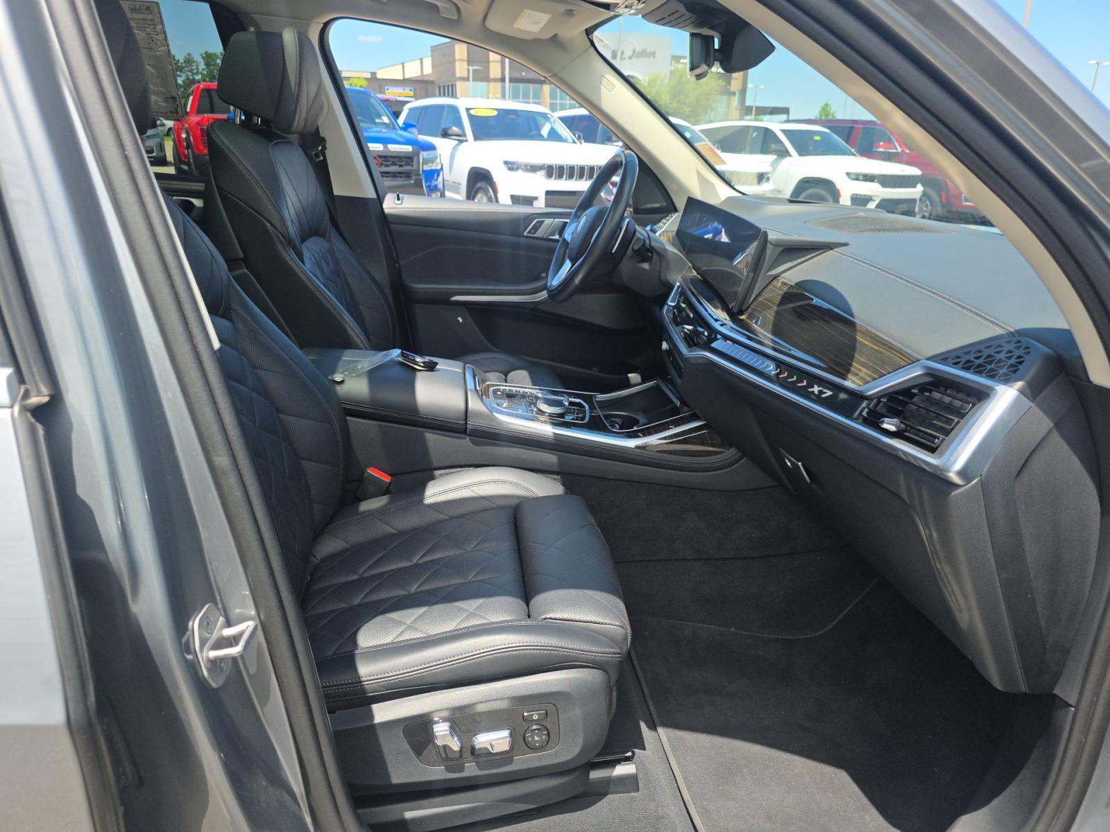 2024 BMW X7 xDrive40i AWD