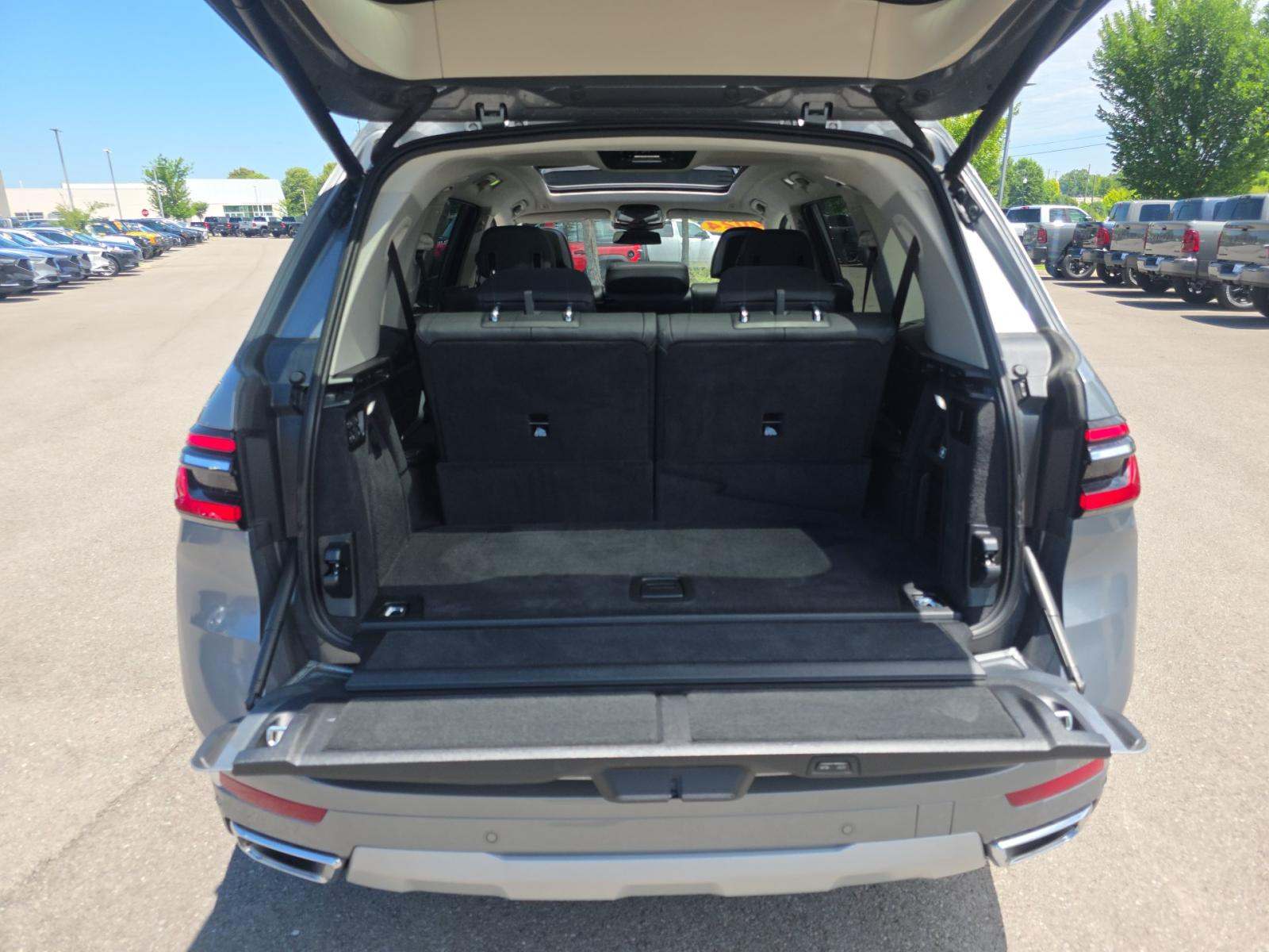 2024 BMW X7 xDrive40i AWD