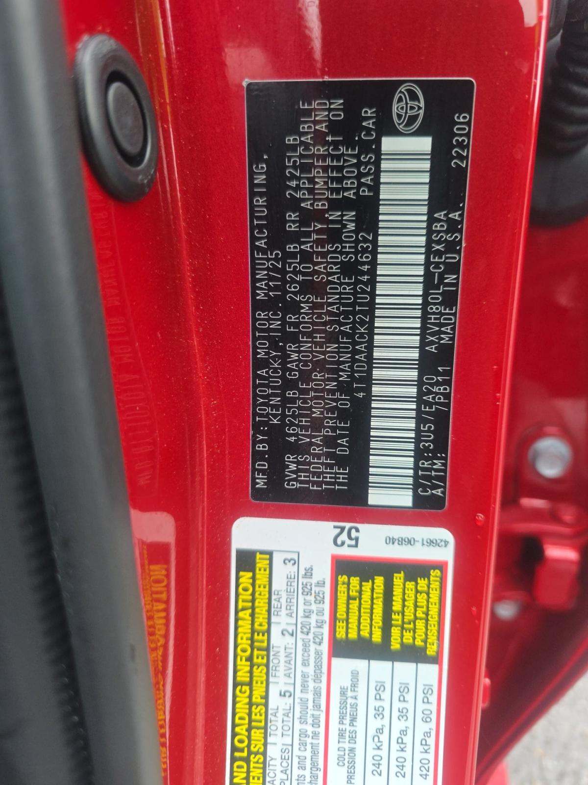 2026 Toyota Camry SE FWD