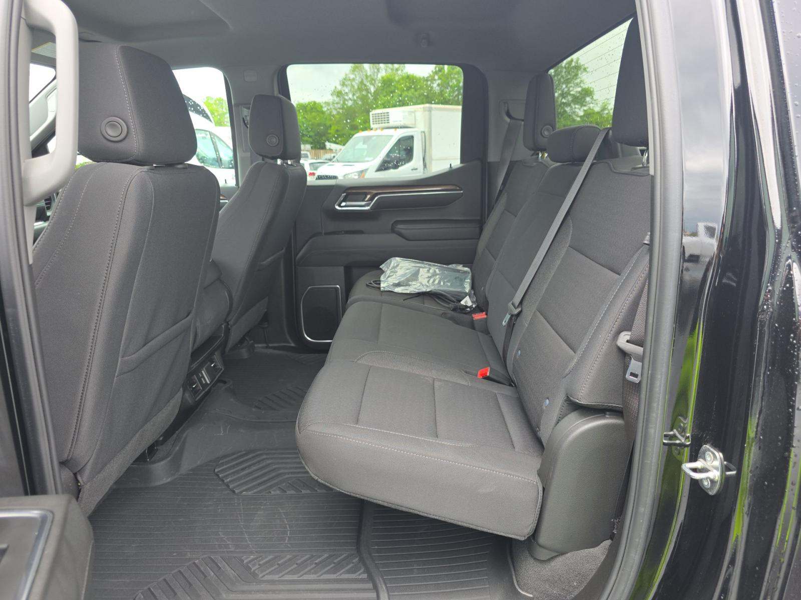 2024 Chevrolet Silverado 1500 RST AWD