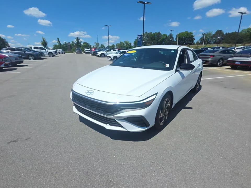 2025 Hyundai Elantra SEL Sport FWD