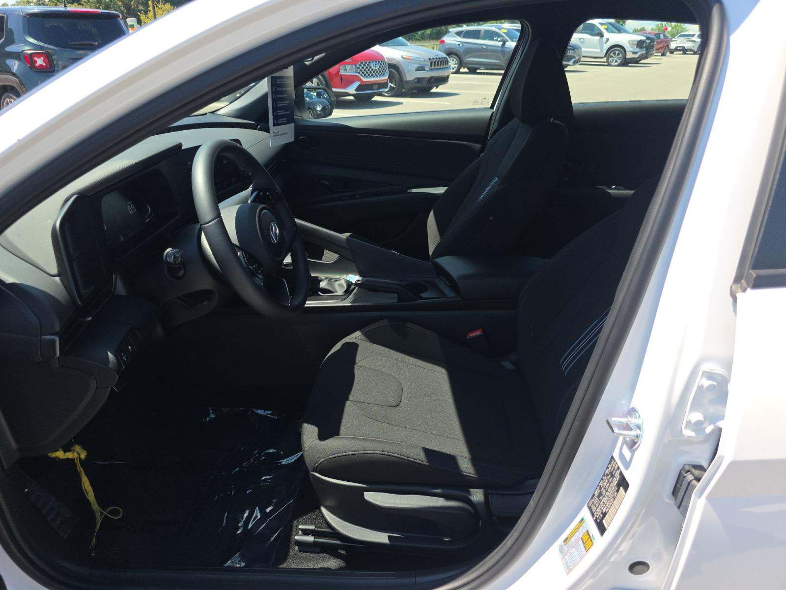 2025 Hyundai Elantra SEL Sport FWD
