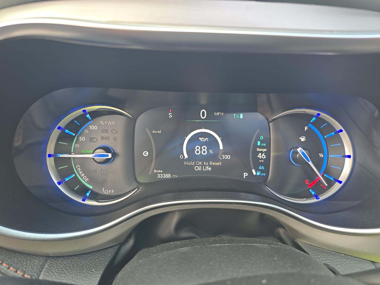 2024 Chrysler Pacifica Hybrid Pinnacle FWD