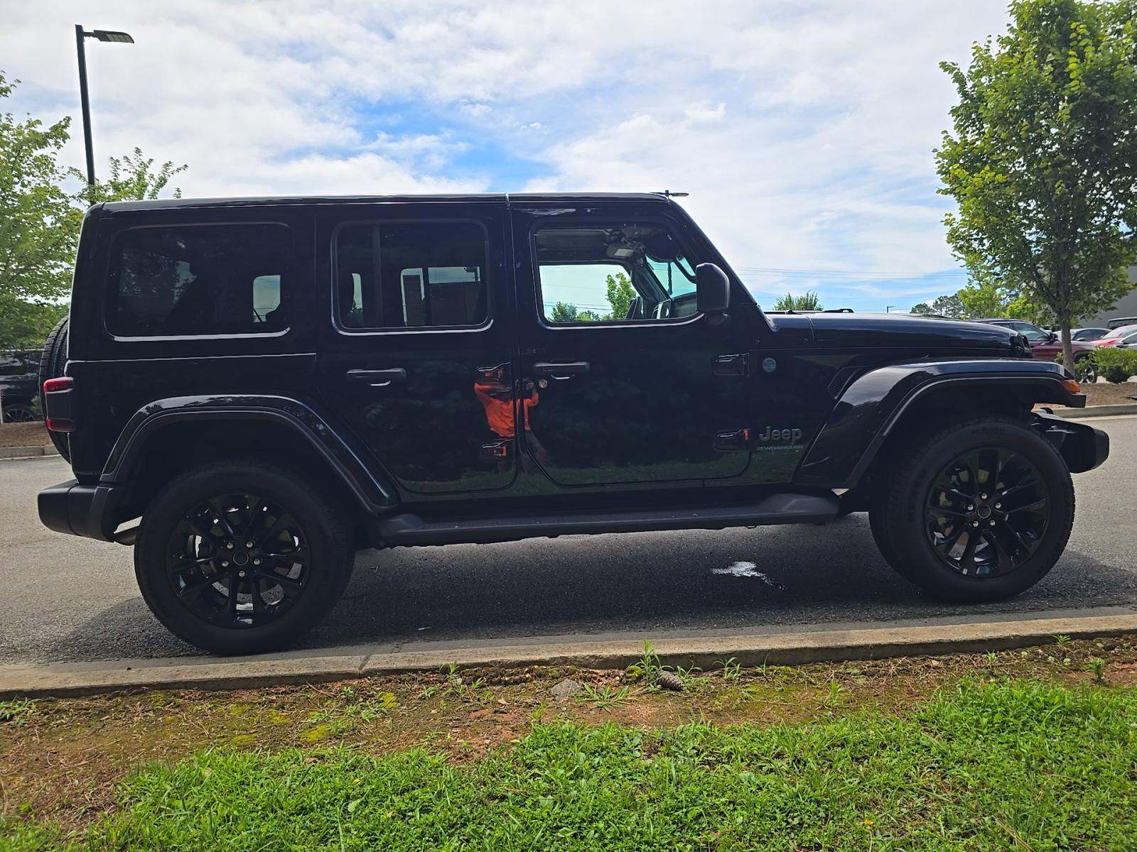 2025 Jeep Wrangler 4xe Sahara AWD