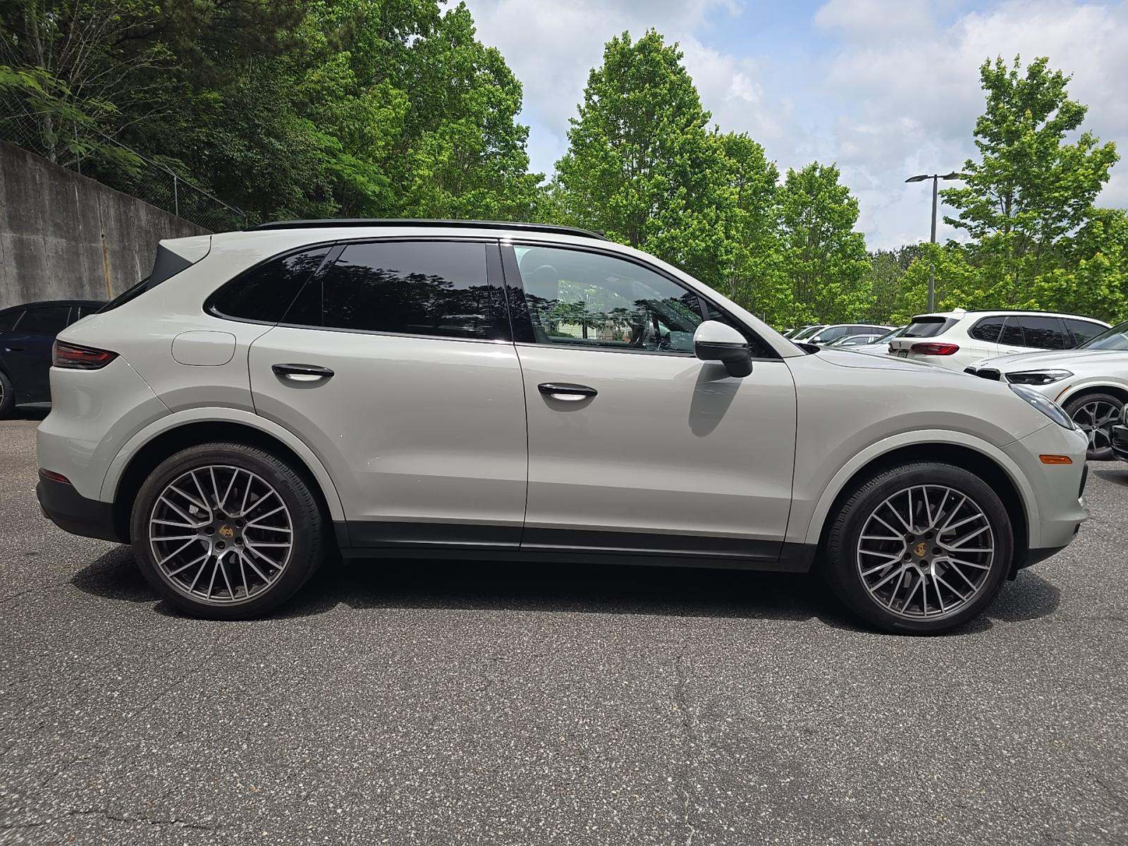 PORSCHE CAYENNE - 4