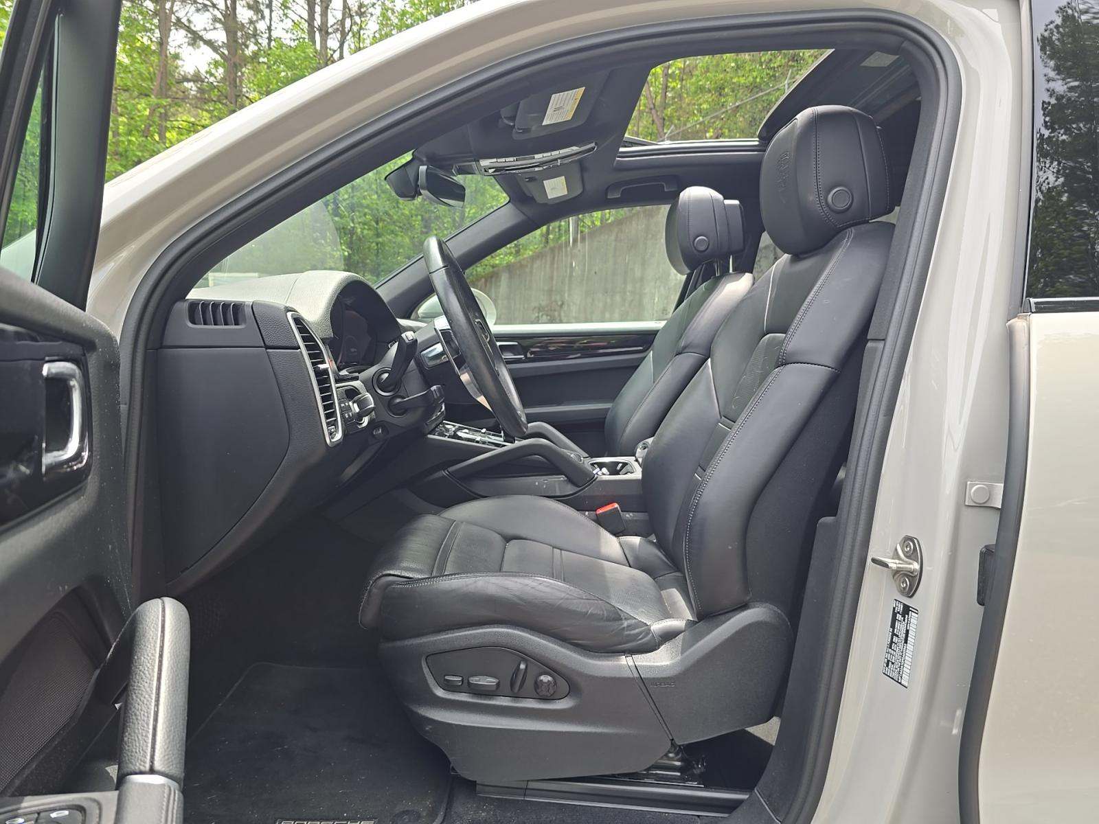 PORSCHE CAYENNE - 6