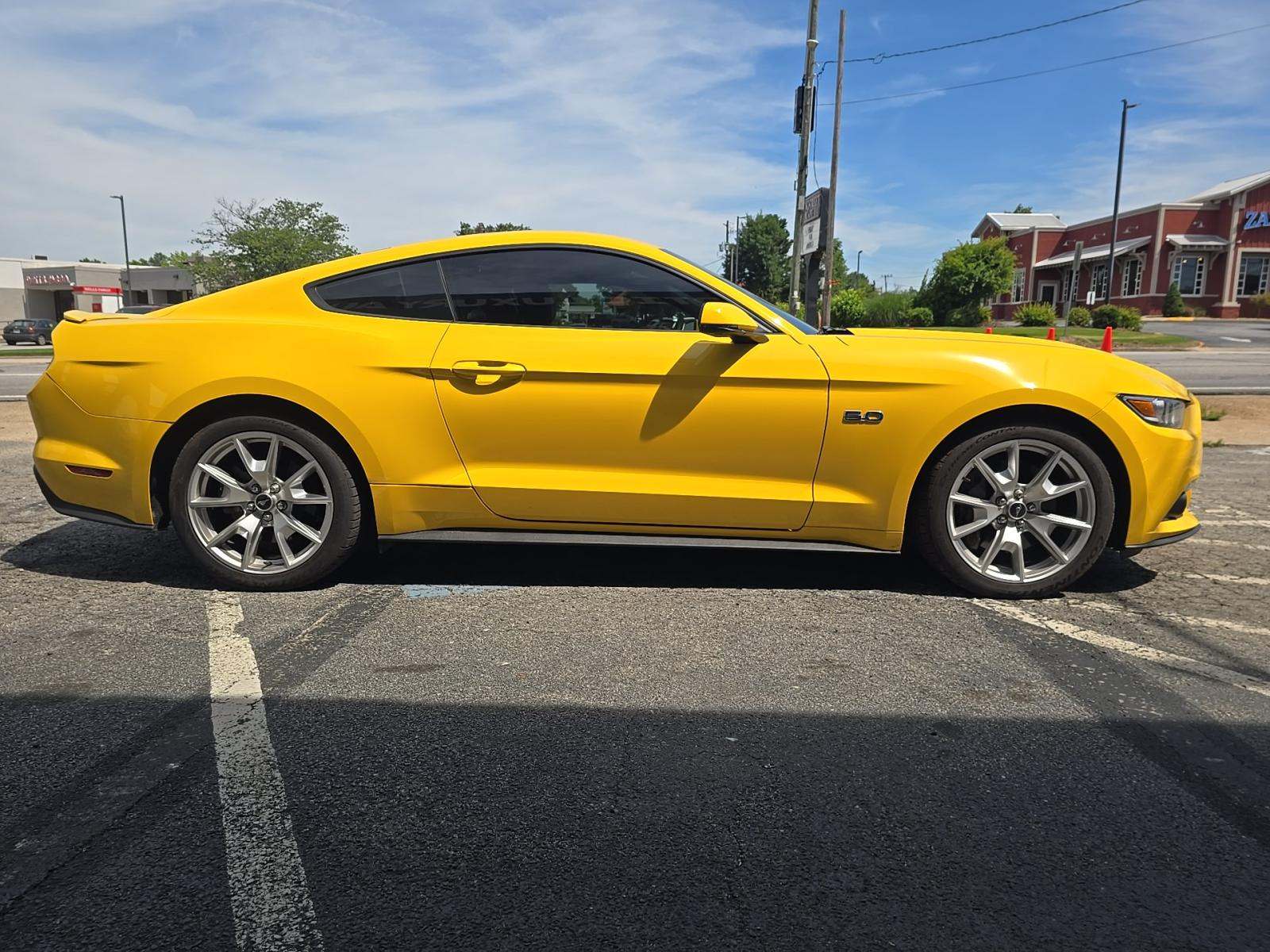 2015 Ford Mustang GT Premium RWD