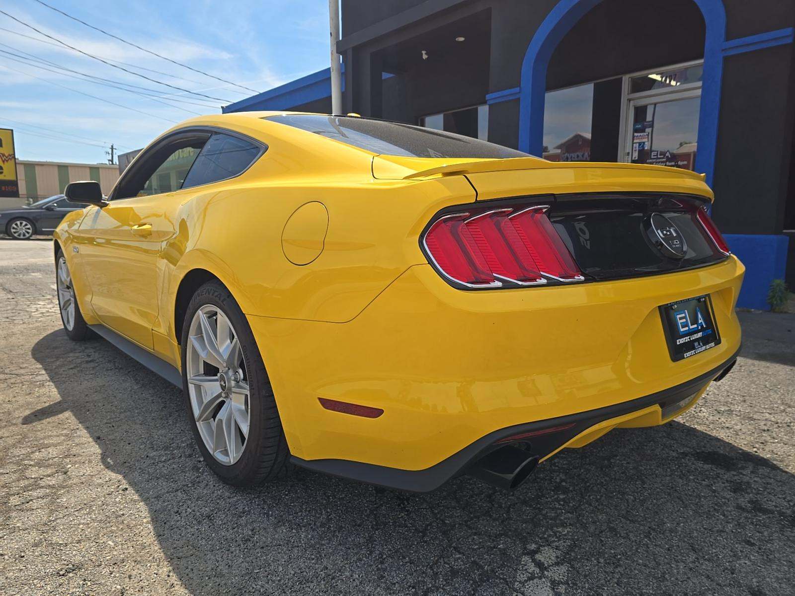 2015 Ford Mustang GT Premium RWD
