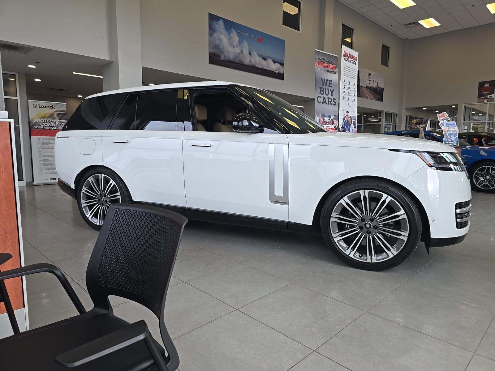 2025 Land Rover Range Rover Autobiography AWD