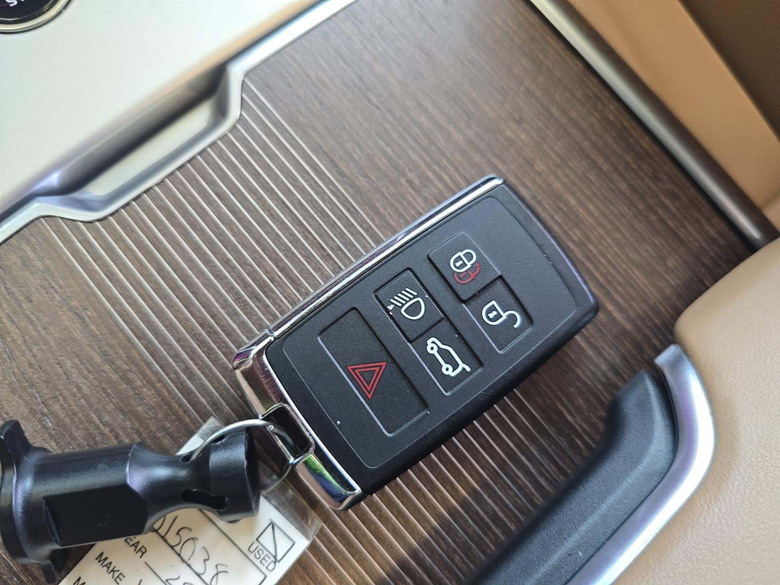 2025 Land Rover Range Rover Autobiography AWD