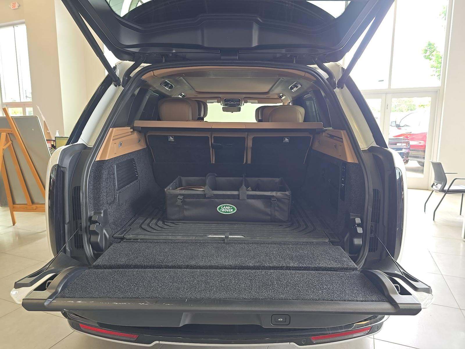 2025 Land Rover Range Rover Autobiography AWD