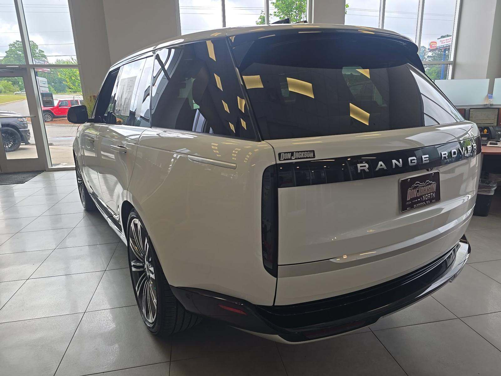 2025 Land Rover Range Rover Autobiography AWD
