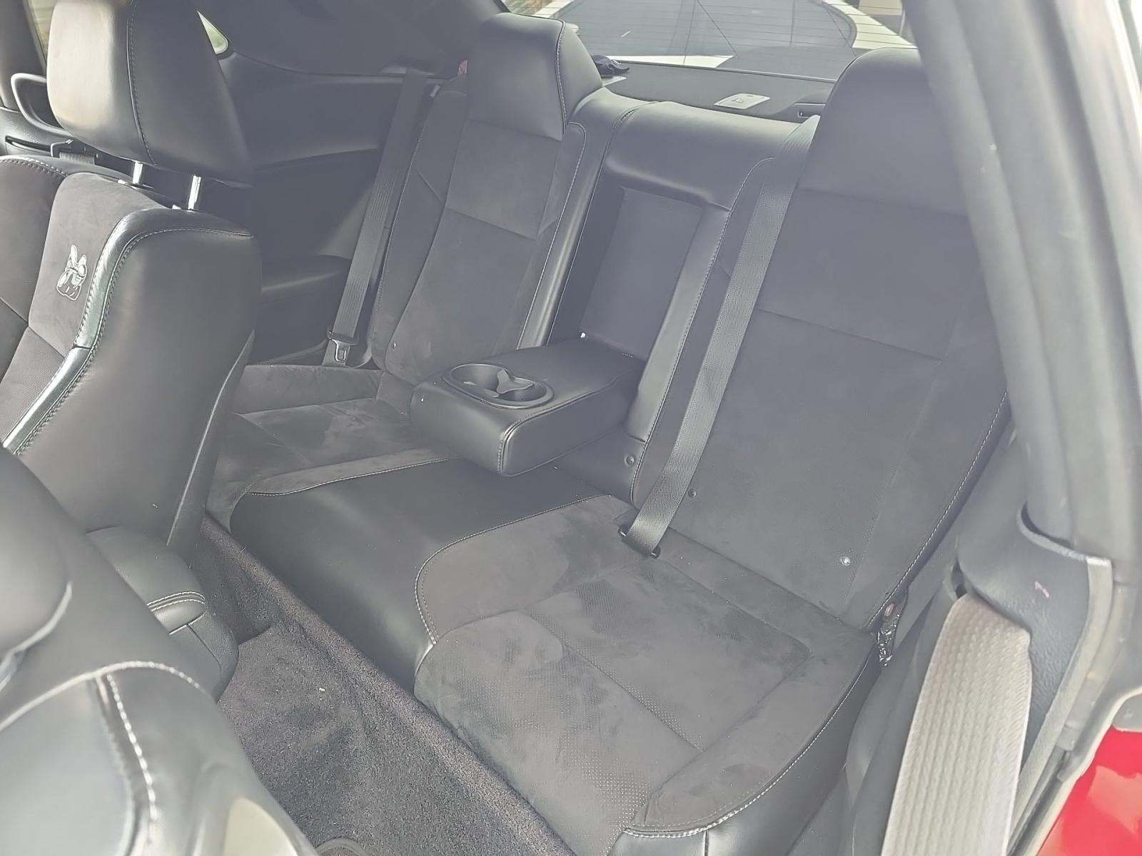 2018 Dodge Challenger R/T 392 HEMI Scat Pack Shaker RWD