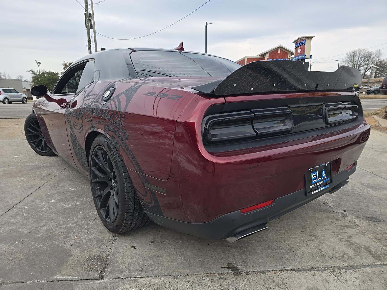 2018 Dodge Challenger R/T 392 HEMI Scat Pack Shaker RWD