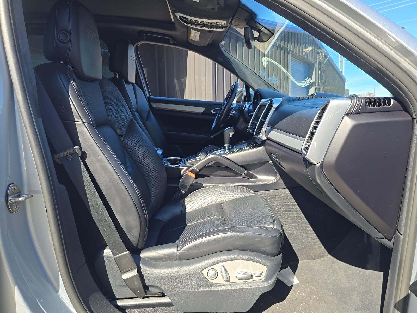 2016 Porsche Cayenne GTS AWD