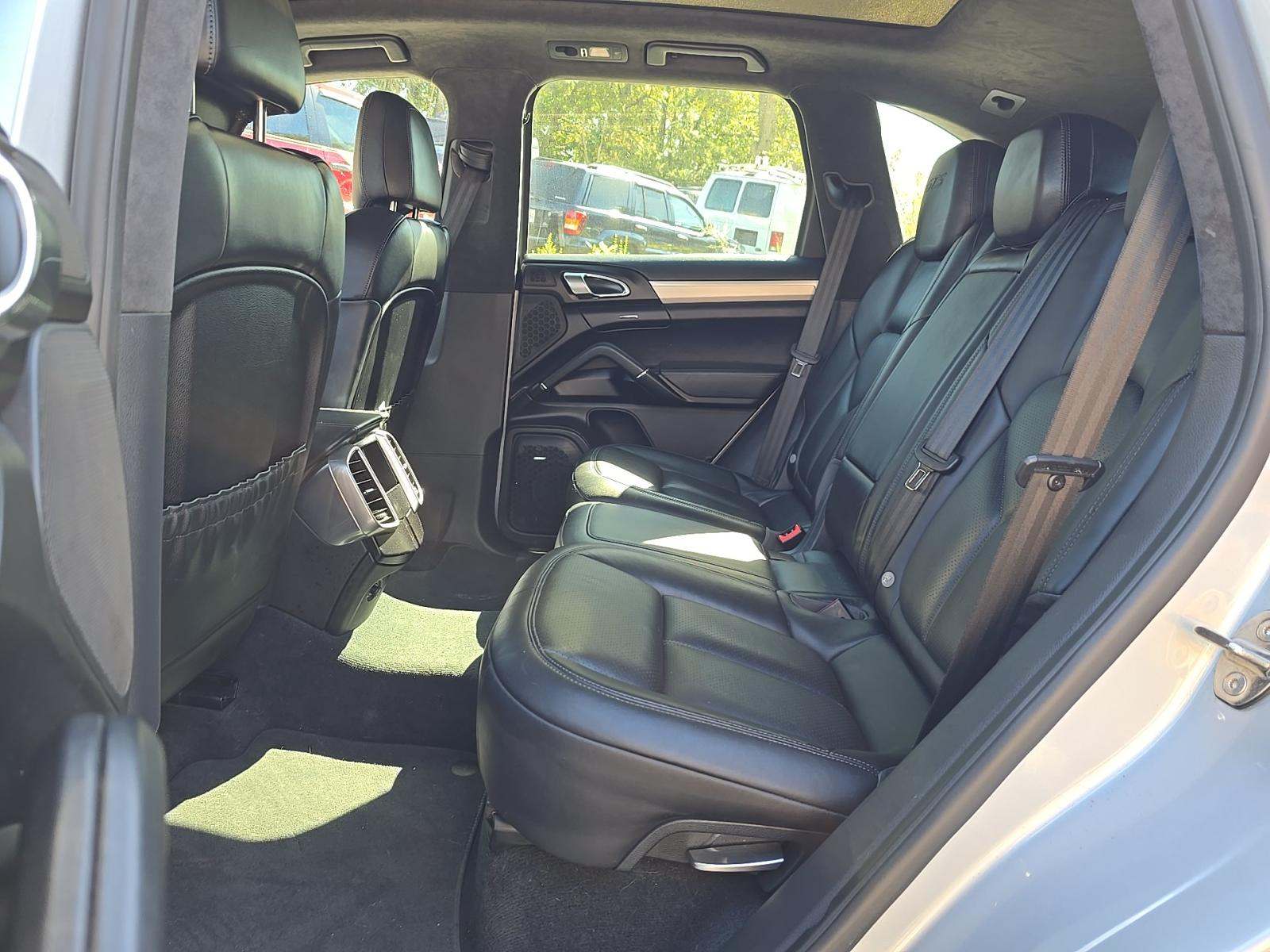 2016 Porsche Cayenne GTS AWD