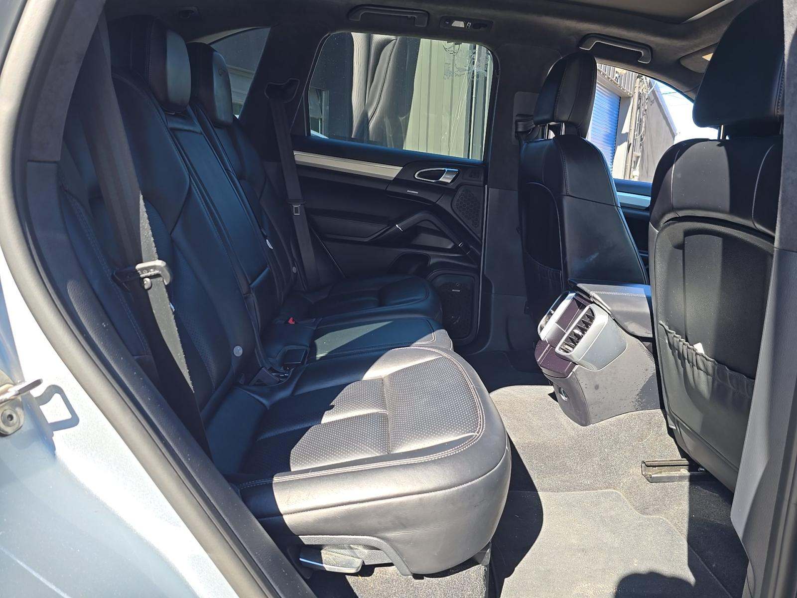 2016 Porsche Cayenne GTS AWD