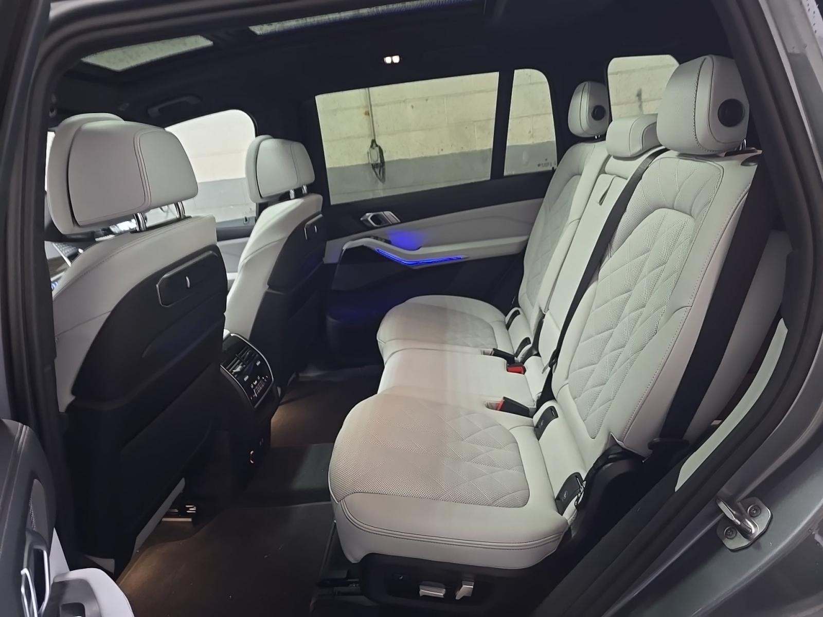 2023 BMW X7 xDrive40i AWD