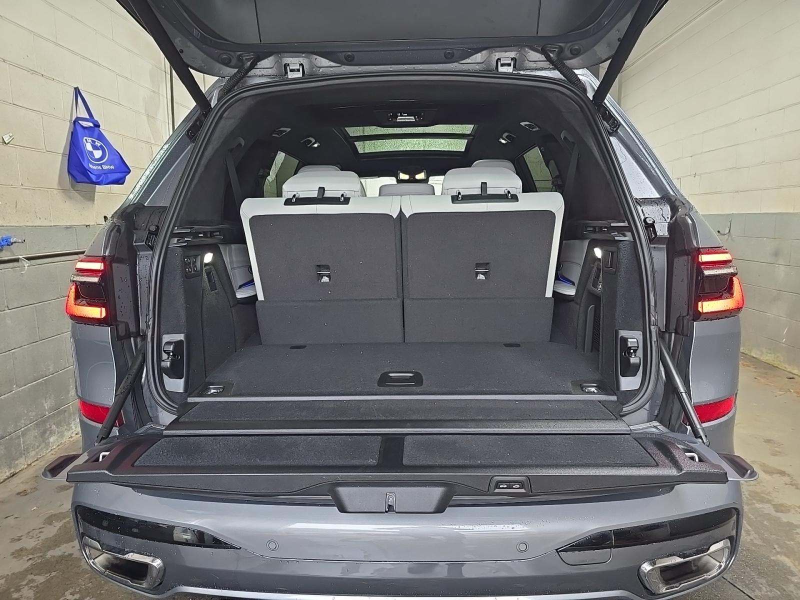 2023 BMW X7 xDrive40i AWD